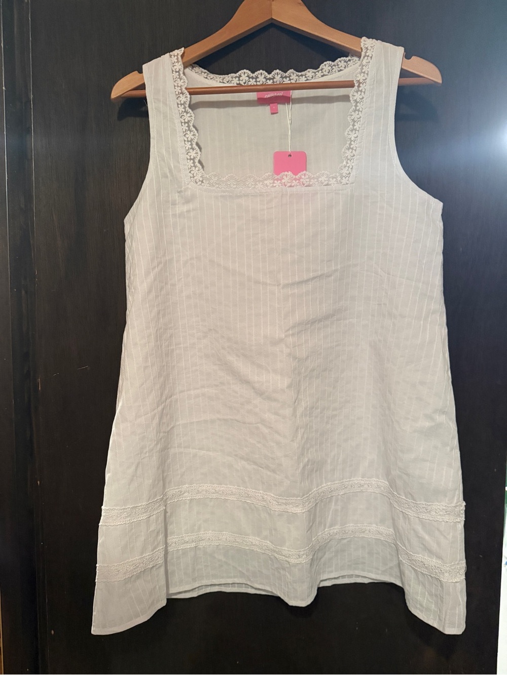 Women's White Lace-Trim Sleeveless Tank Top